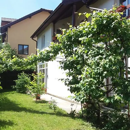 Casa *
