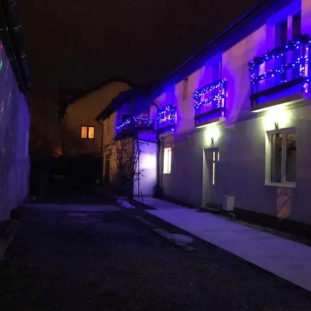 Casa Mais Brasov Guesthouse With Free Parking 3* Брашов