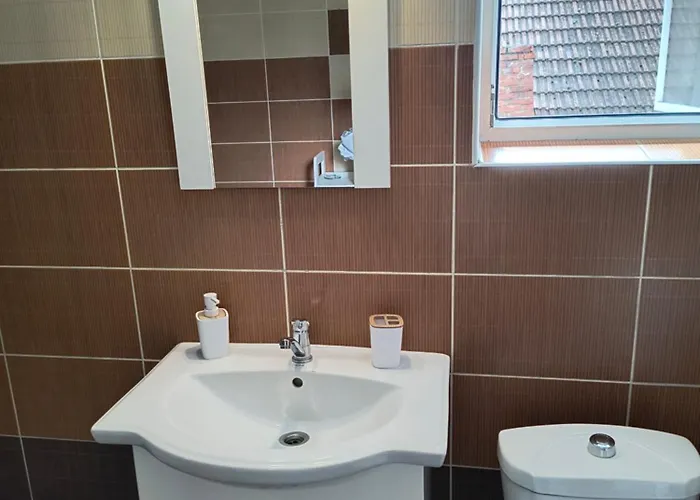 Casa With Free Parking בראשוב