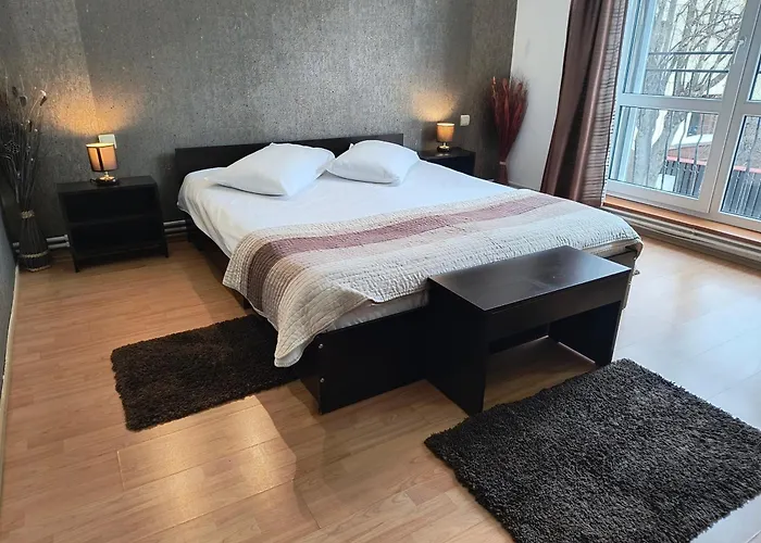 בית הארחה Casa With Free Parking 3*