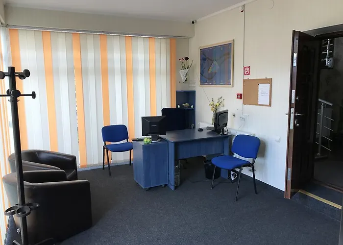 Гостьовий будинок Casa Mais Brasov Guesthouse With Free Parking